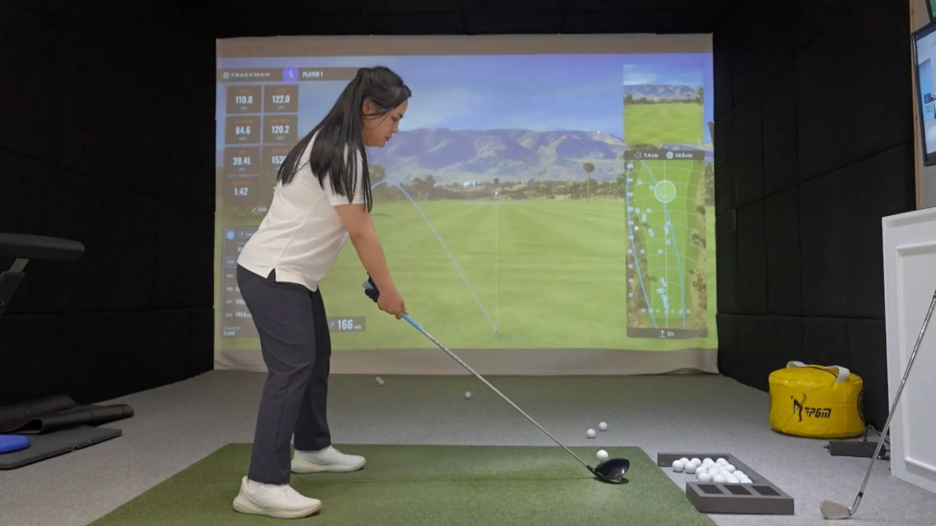 Học đánh golf trong nhà 